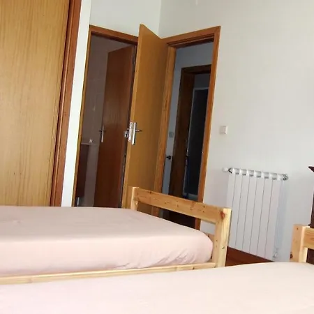 Apartment 2 Bedrooms Appartement At Esposende 300 M Away From The Beach With Shared Pool Enclosed Garden And Wifi *